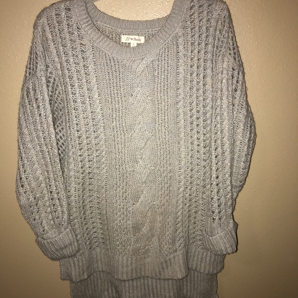 Grey knit sweater ✨